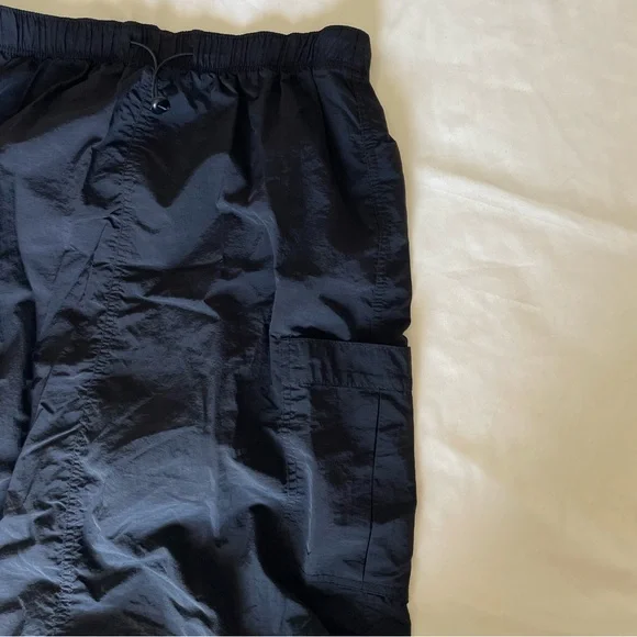 love tree nylon cargo midi skirt - Picture 4 of 5